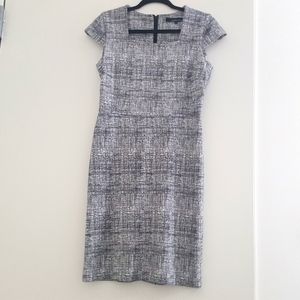 Amanda & Chelsea Size 2 Dress